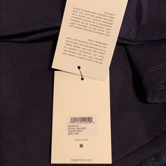 Ugg Navy cape XS/S pockets warm NWT - Picture 6 of 8